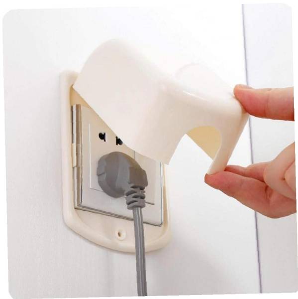 Création d’une prise 220 V avec système de sécurité anti-manque d’eau intégrant un flotteur de contrôle et une goulotte électrique à Eyragues proche Avignon